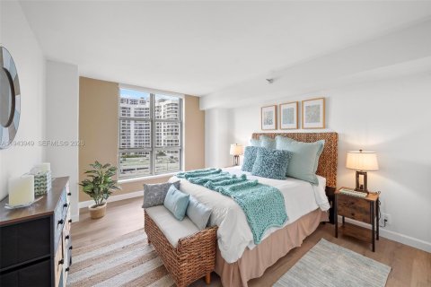 Condo in Aventura, Florida, 3 bedrooms  № 2001014 - photo 17