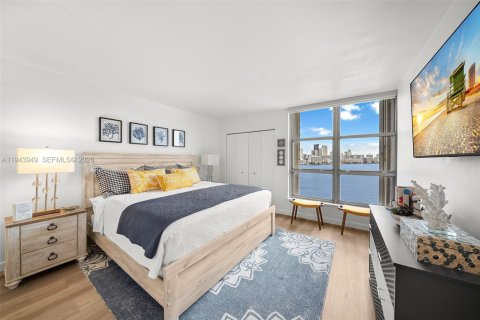 Condo in Aventura, Florida, 3 bedrooms  № 2001014 - photo 14