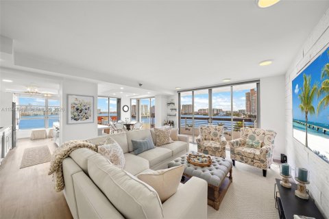 Condo in Aventura, Florida, 3 bedrooms  № 2001014 - photo 3