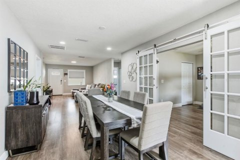 Villa ou maison à louer à Tampa, Floride: 4 chambres, 149.11 m2 № 2405431 - photo 18