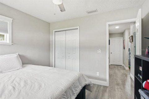 Villa ou maison à louer à Tampa, Floride: 4 chambres, 149.11 m2 № 2405431 - photo 25