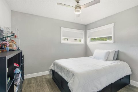 Villa ou maison à louer à Tampa, Floride: 4 chambres, 149.11 m2 № 2405431 - photo 10