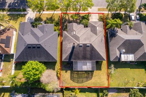 House in Orlando, Florida 4 bedrooms, 237.18 sq.m. № 1732215 - photo 5