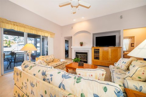 House in Orlando, Florida 4 bedrooms, 237.18 sq.m. № 1732215 - photo 11