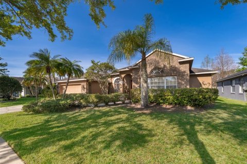 House in Orlando, Florida 4 bedrooms, 237.18 sq.m. № 1732215 - photo 3
