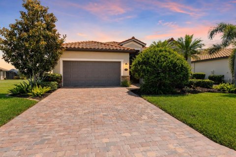 Casa en Bradenton, Florida 3 dormitorios, 186.36 m2 № 2157263