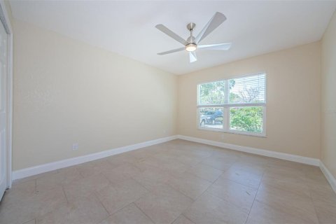 House in New Port Richey, Florida 2 bedrooms, 123.1 sq.m. № 1784862 - photo 24