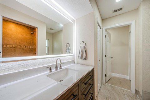 House in New Port Richey, Florida 2 bedrooms, 123.1 sq.m. № 1784862 - photo 26