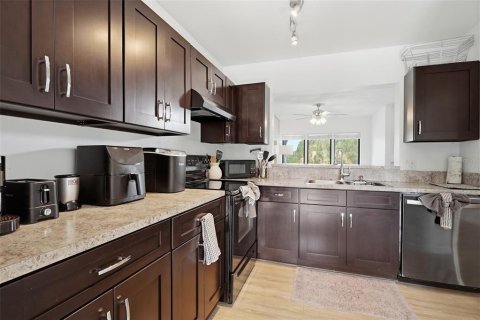 Купить кондоминиум в Орландо, Флорида 5 комнат, 114.08м2, № 2228415 - фото 12
