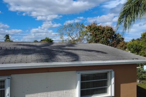 Купить виллу или дом в Хомстед, Флорида 4 спальни, 107.4м2, № 2048433 - фото 4