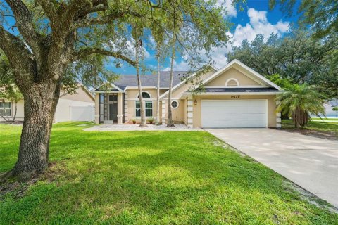 House in Orlando, Florida 4 bedrooms, 219.99 sq.m. № 2291109
