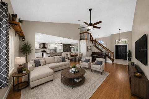 House in Orlando, Florida 4 bedrooms, 219.99 sq.m. № 2291109 - photo 5