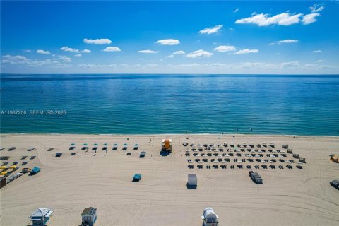 Condominio en alquiler en Miami Beach, Florida, 1 dormitorio, 87.33 m2 № 2062404 - foto 30