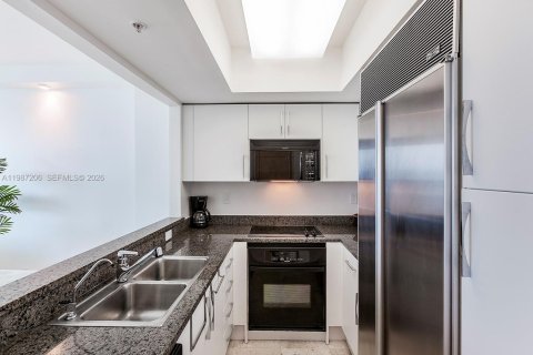 Condominio en alquiler en Miami Beach, Florida, 1 dormitorio, 87.33 m2 № 2062404 - foto 8
