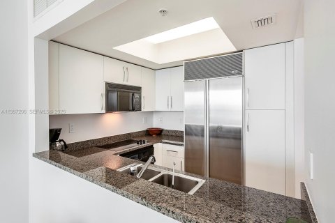 Condominio en alquiler en Miami Beach, Florida, 1 dormitorio, 87.33 m2 № 2062404 - foto 7