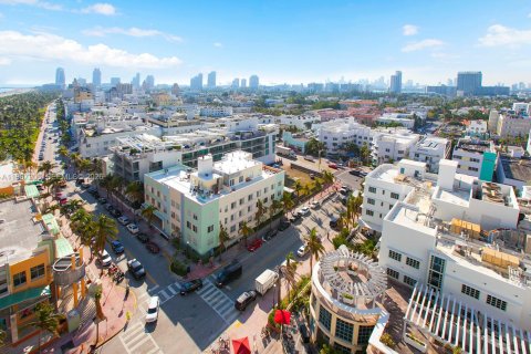 Condominio en alquiler en Miami Beach, Florida, 1 dormitorio, 87.33 m2 № 2062404 - foto 4