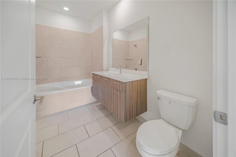 Copropriété à vendre à Doral, Floride: 1 chambre, 68.56 m2 № 1828717 - photo 4
