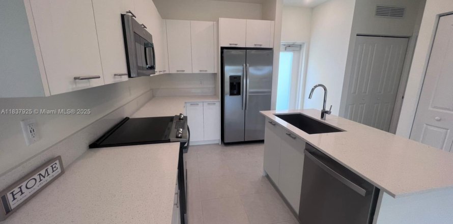 Condo in Doral, Florida, 1 bedroom in URBANA № 1828717