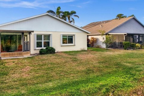 Villa ou maison à vendre à Englewood, Floride: 2 chambres, 127.55 m2 № 2124256 - photo 28