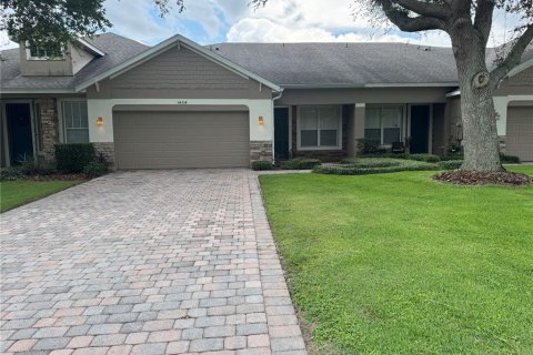 Villa ou maison à Sorrento, Floride 3 chambres, 193.89 m2 № 2371234