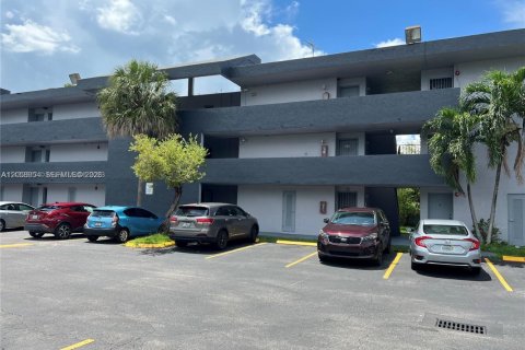 Condo à Miami, Floride, 2 chambres № 2168799