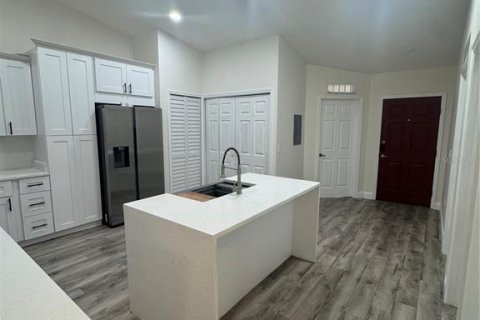 Copropriété à louer à Kissimmee, Floride: 3 chambres, 111.67 m2 № 2166767 - photo 2