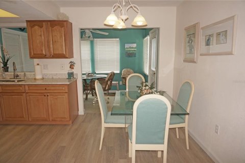 Condo in Port Charlotte, Florida, 2 bedrooms  № 1338710 - photo 9