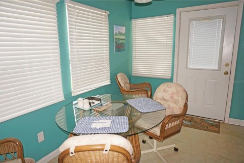 Condo in Port Charlotte, Florida, 2 bedrooms  № 1338710 - photo 17