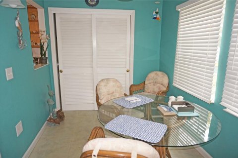 Condo in Port Charlotte, Florida, 2 bedrooms  № 1338710 - photo 18
