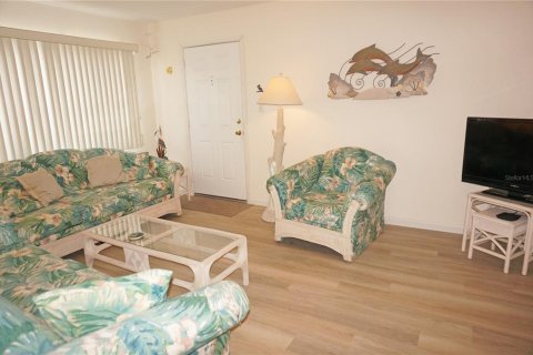 Condo in Port Charlotte, Florida, 2 bedrooms  № 1338710 - photo 6