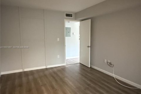 Appartement à louer à Oakland Park, Floride: 2 chambres, 115.29 m2 № 2001260 - photo 29