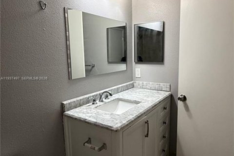 Appartement à louer à Oakland Park, Floride: 2 chambres, 115.29 m2 № 2001260 - photo 25