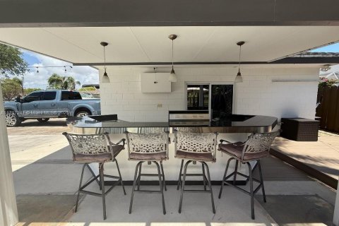 Casa en venta en Palmetto Bay, Florida, 4 dormitorios, 159.05 m2 № 1938074 - foto 5