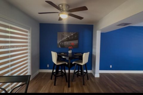 Casa en venta en Palmetto Bay, Florida, 4 dormitorios, 159.05 m2 № 1938074 - foto 18