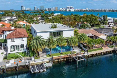 Villa ou maison à vendre à North Miami, Floride: 6 chambres, 555.37 m2 № 2010860 - photo 8