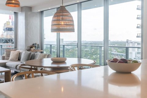 Condo in Miami, Florida, 3 bedrooms  № 1865669 - photo 12
