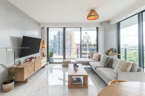 Condo in Miami, Florida, 3 bedrooms  № 1865669 - photo 6