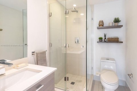 Condo in Miami, Florida, 3 bedrooms  № 1865669 - photo 21
