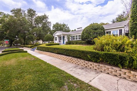 House in Orlando, Florida 3 bedrooms, 211.45 sq.m. № 2149421 - photo 4