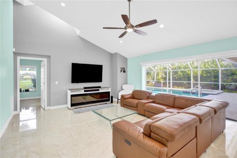 House in Palm Harbor, Florida 4 bedrooms, 258.45 sq.m. № 1830078 - photo 26