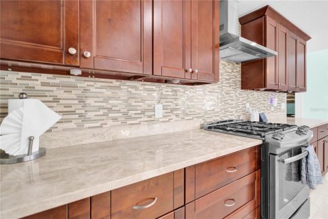 House in Palm Harbor, Florida 4 bedrooms, 258.45 sq.m. № 1830078 - photo 20