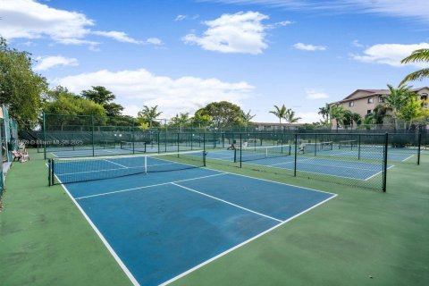 Condo in Pembroke Pines, Florida, 1 bedroom  № 1832239 - photo 29