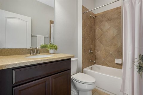 Casa en venta en Clermont, Florida, 2 dormitorios, 177.54 m2 № 1688425 - foto 3