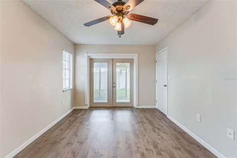 House in New Port Richey, Florida 3 bedrooms, 101.17 sq.m. № 1829182 - photo 21