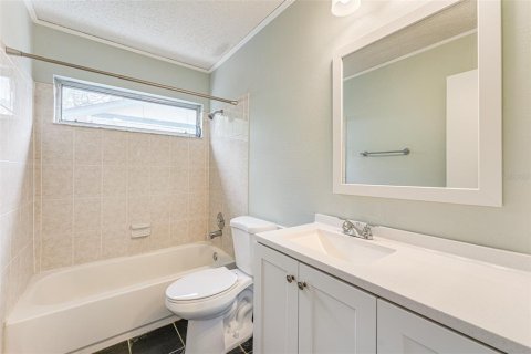 House in New Port Richey, Florida 3 bedrooms, 101.17 sq.m. № 1829182 - photo 30