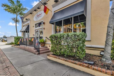 Commercial property in Punta Gorda, Florida 206.34 sq.m. № 2291106 - photo 4