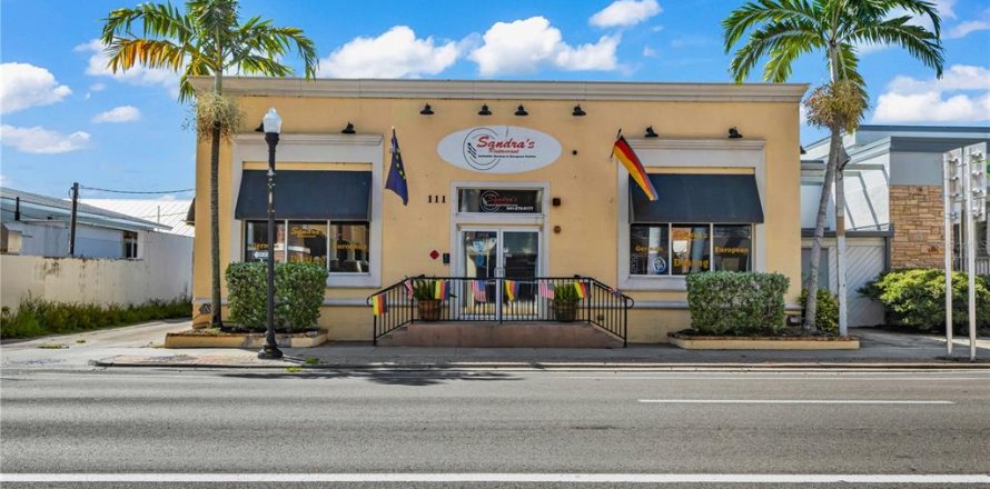 Commercial property in Punta Gorda, Florida 206.34 sq.m. № 2291106