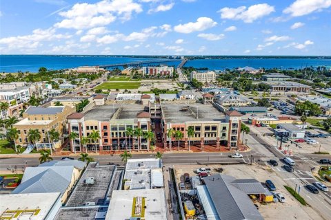 Commercial property in Punta Gorda, Florida 206.34 sq.m. № 2291106 - photo 17