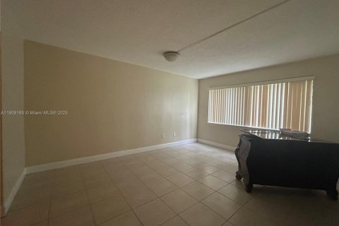 Condo in Homestead, Florida, 2 bedrooms  № 2082133 - photo 4