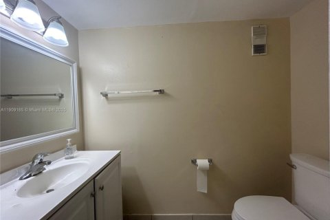 Condo in Homestead, Florida, 2 bedrooms  № 2082133 - photo 13